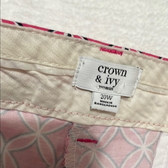 Crown &Ivy Pink Geometric Women's Shorts Sz 20W - Picture 6 of 9